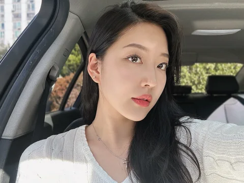 Yeaji’s portrait from her 2024 Smoothall clinic post